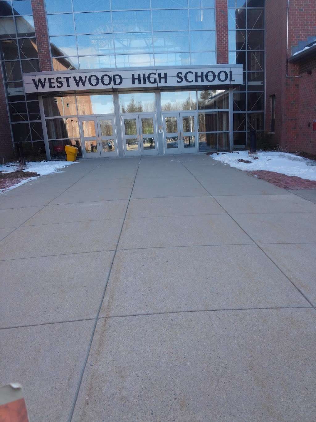 Westwood High School | 200 Nahatan St, Westwood, MA 02090, USA | Phone: (781) 326-7500