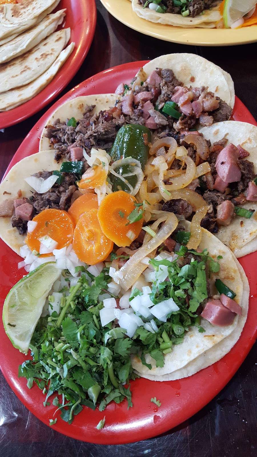 Tacos Y Tortas Adrian | 416 Waller Ave, Brookshire, TX 77423, USA | Phone: (281) 934-2909
