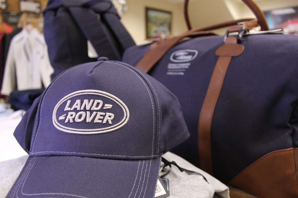 Land Rover Palm Beach Parts Department | 7550 Okeechobee Blvd, West Palm Beach, FL 33411, USA | Phone: (866) 386-2819