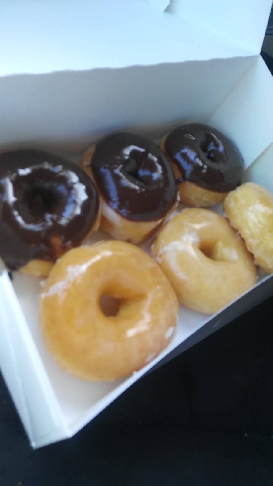 Fort Worth Donuts | 1612 South Fwy, Fort Worth, TX 76104, USA | Phone: (817) 922-9492