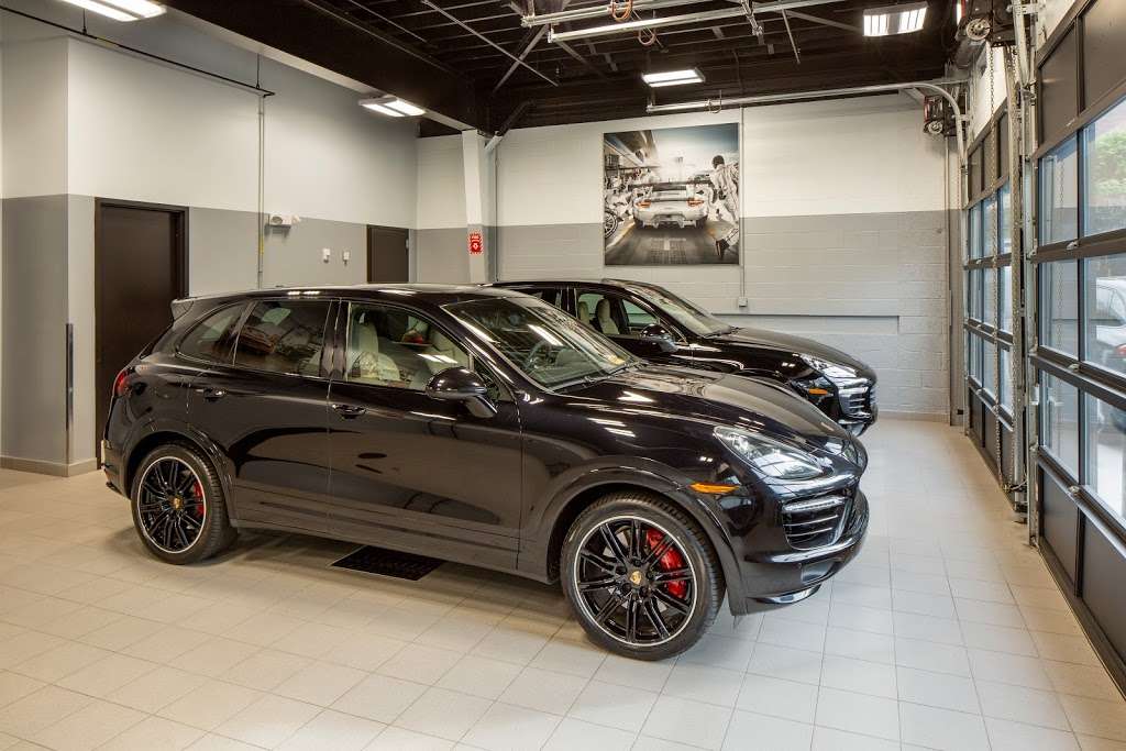 New Country Porsche of Greenwich | 241 West Putnam Avenue, Greenwich, CT 06830 | Phone: (203) 869-8900