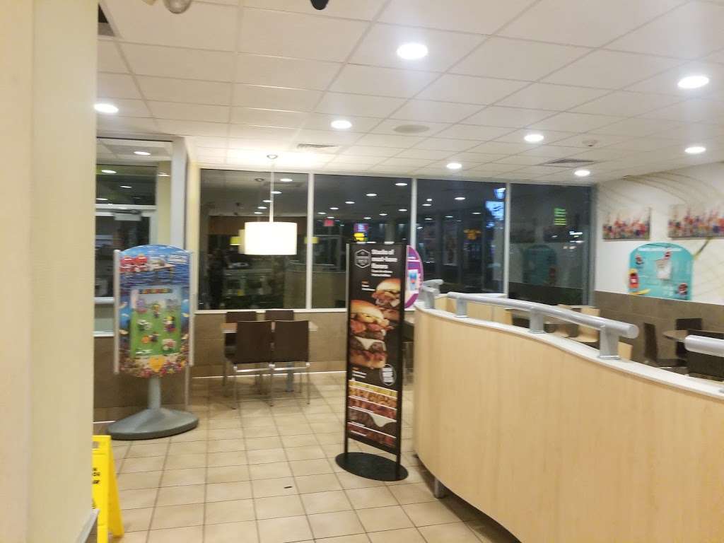 McDonalds | 334 N Pearl St, Brockton, MA 02301, USA | Phone: (508) 583-3627