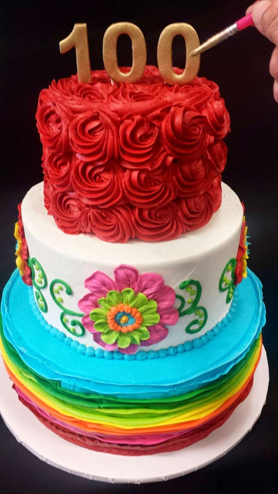 Queen of Cakes and Cafe | 1281 N Santa Fe Ave, Vista, CA 92084, USA | Phone: (760) 726-4760