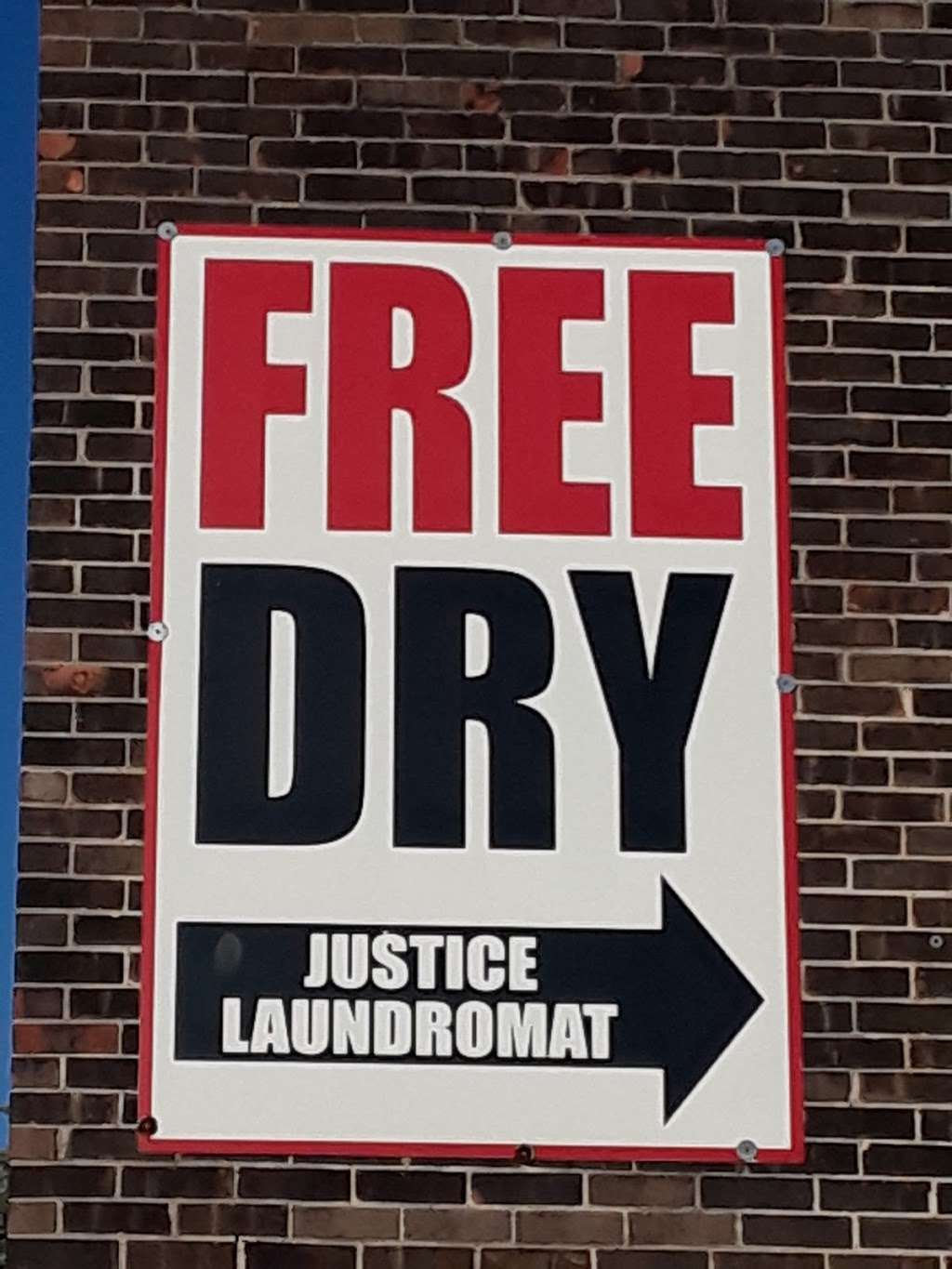 Justice Laundromat | 8407 W 79th St, Justice, IL 60458, United States | Phone: (708) 458-4011