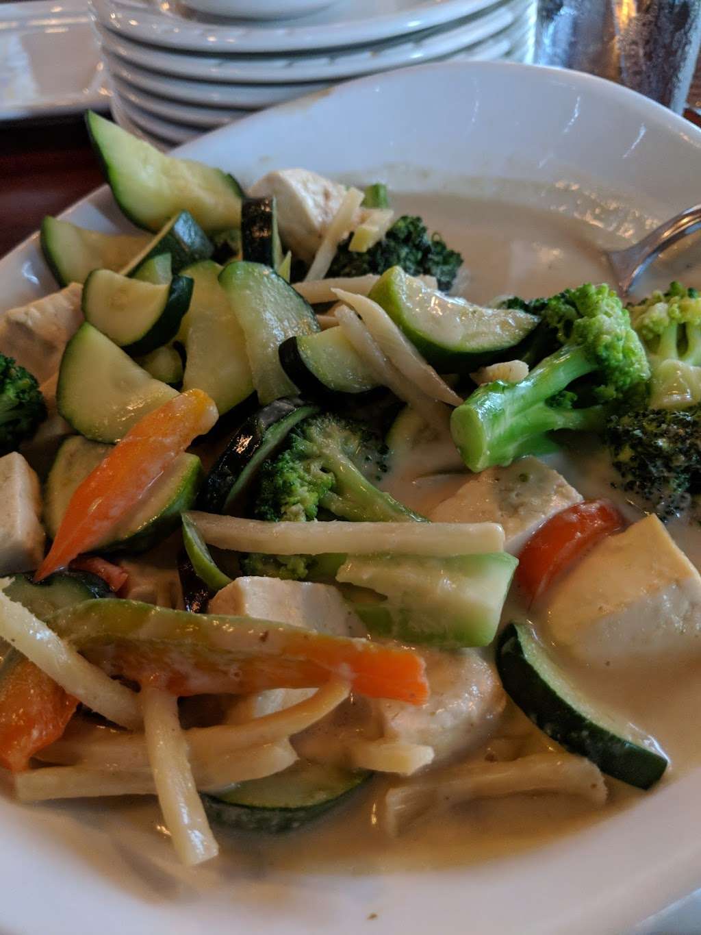 White Orchids Thai Cuisine | 2985 Center Valley Pkwy #200, Center Valley, PA 18034 | Phone: (610) 841-7499