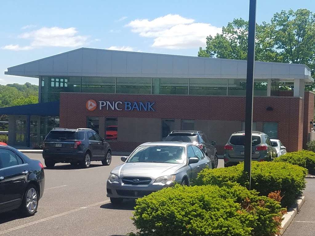 PNC Bank | 550 E Lancaster Ave, Radnor, PA 19087, USA | Phone: (610) 964-7626