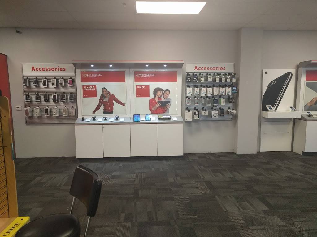 Verizon Authorized Retailer - Wireless Zone | 1857 E Kenilworth Pl Suite D, Milwaukee, WI 53202 | Phone: (414) 224-7800