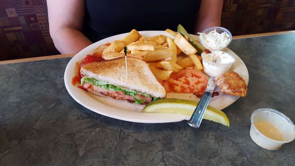 Readington Diner | 452 US-22, Whitehouse Station, NJ 08889 | Phone: (908) 534-6777