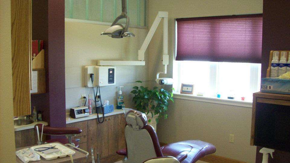 Brower Dental Group | 20 NW Chipman Rd # 100, Lees Summit, MO 64063 | Phone: (816) 525-5656