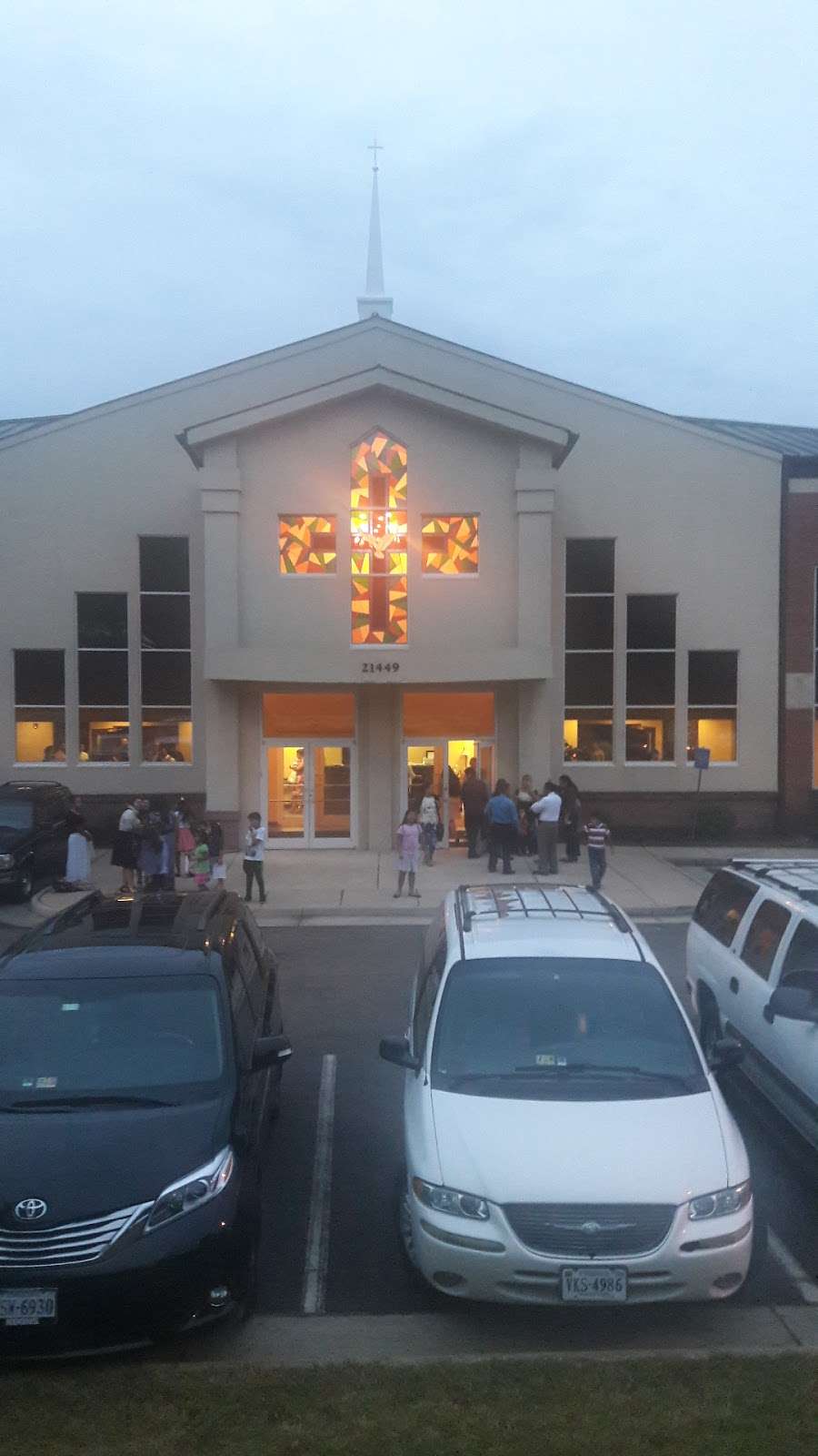 Iglesia Presencia de Dios | 21449 Potomac View Rd, Sterling, VA 20164 | Phone: (703) 772-5795