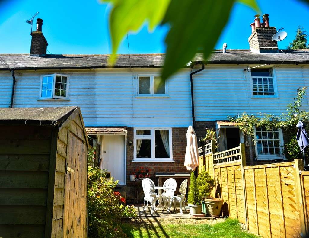 Popes Row Cottage | Chicks Ln, Kilndown, Cranbrook TN17 2RR, UK | Phone: 07973 774534