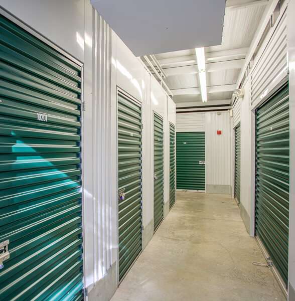 iStorage Self Storage | 102 Broadway, Lynnfield, MA 01940, USA | Phone: (781) 691-2299