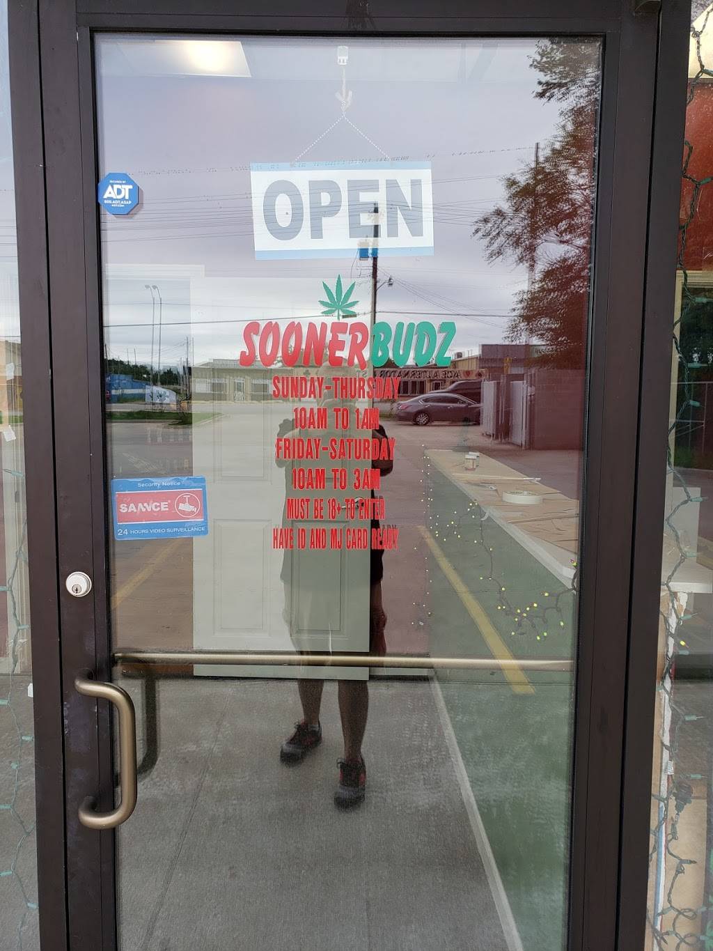 SoonerBudz dispensary | 6205 SE 15th St suite a, Midwest City, OK 73110, USA | Phone: (405) 455-6322