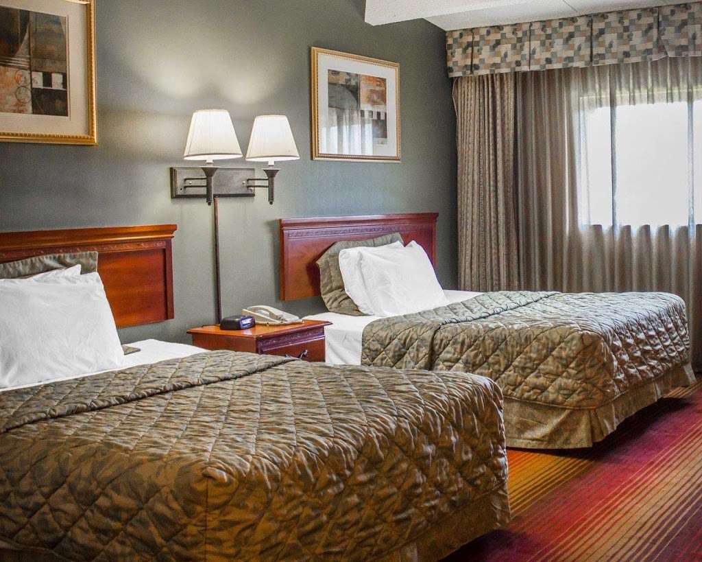 Rodeway Inn | 270 W Jericho Turnpike, Huntington Station, NY 11746 | Phone: (631) 421-3900