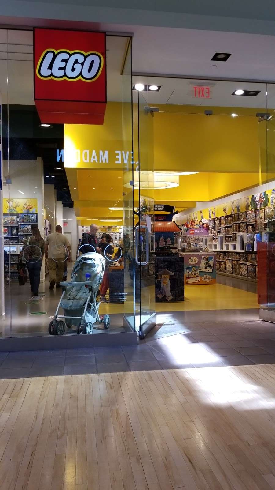 The LEGO Store | 7000 Arundel Mills Cir, Hanover, MD 21076, USA | Phone: (410) 379-5245