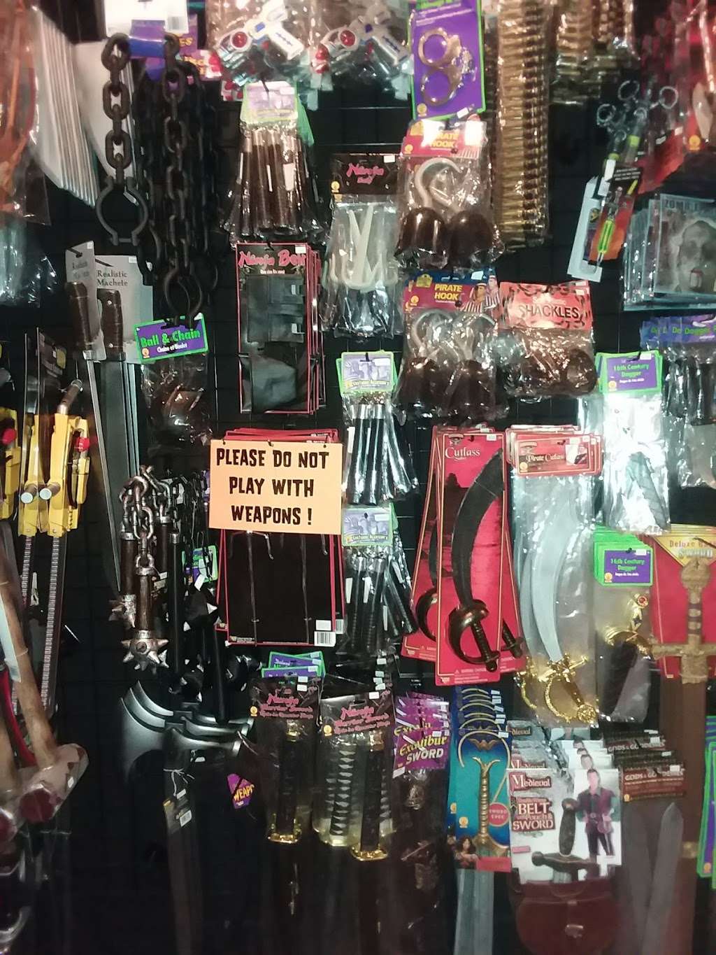 Halloween Town Costumes | 3021 W Magnolia Blvd, Burbank, CA 91505, USA | Phone: (818) 848-3644