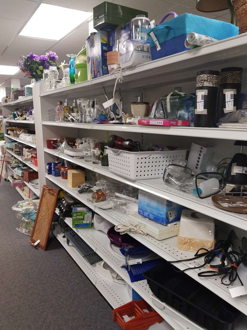 Fort Meade Thrift Shop | 392 Llewellyn Ave, Fort Meade, MD 20755, USA | Phone: (410) 672-3575