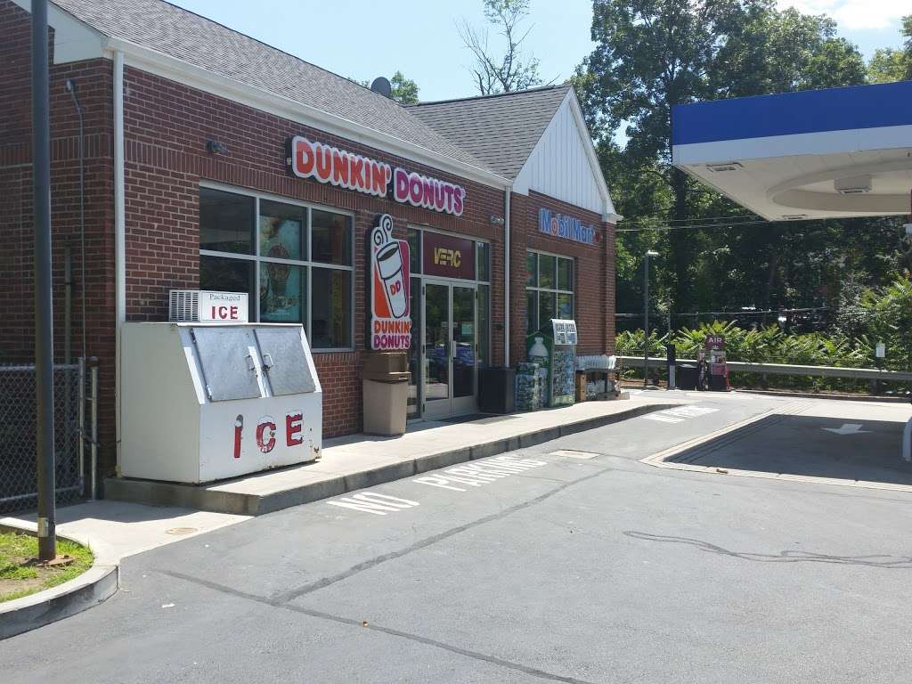 Dunkin | 88 Boston Post Rd, Weston, MA 02493, USA | Phone: (781) 647-3200