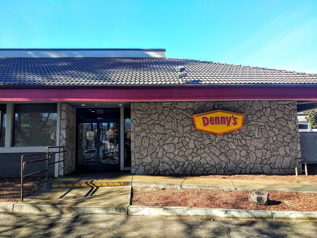 Dennys | 300 Bercut Dr, Sacramento, CA 95814, USA | Phone: (916) 440-1067