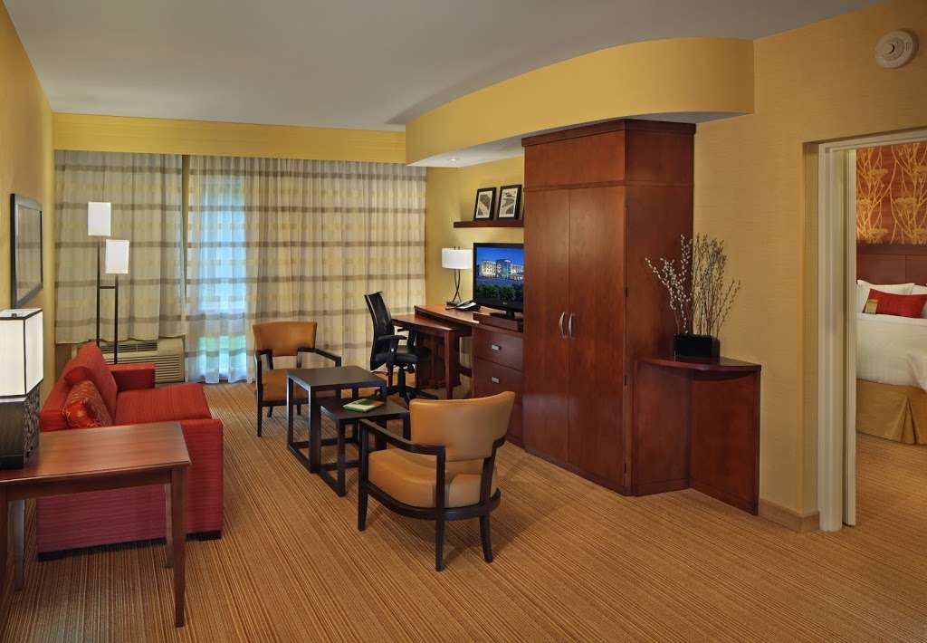 Courtyard by Marriott Philadelphia Coatesville/Exton | 600 Manor Rd, Coatesville, PA 19320 | Phone: (610) 380-8700