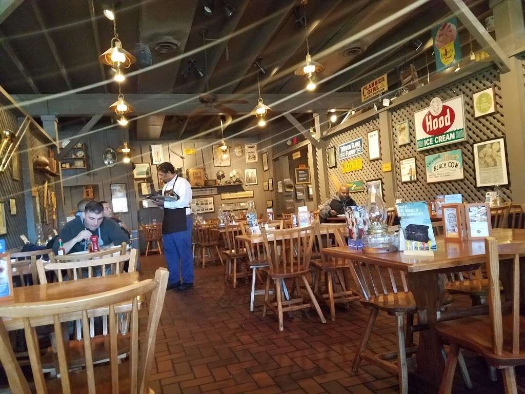 Cracker Barrel Old Country Store | 17115 Dumfries Rd, Dumfries, VA 22025, USA | Phone: (703) 441-2764