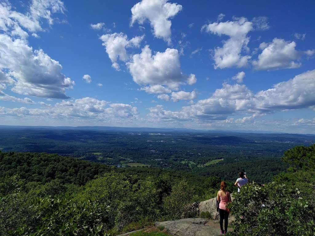 Black Rock Forest Main Parking Lot | 70-, 86 Reservoir Rd, Cornwall, NY 12518, USA