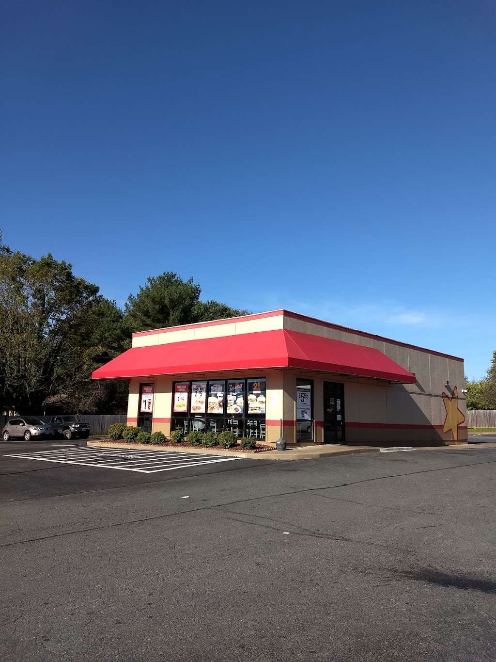 Hardees | 110 W Gordon Ave, Gordonsville, VA 22942, USA | Phone: (540) 832-7665