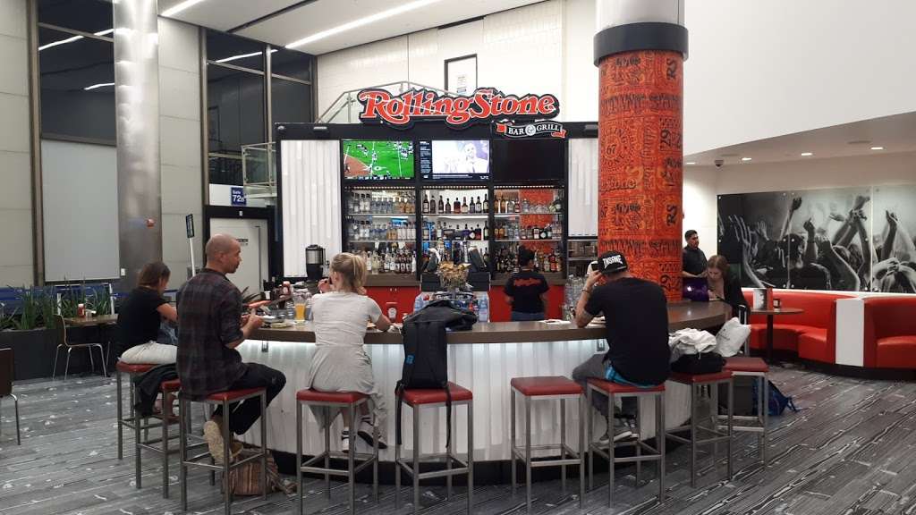 Rolling Stone Bar & Grill | Terminal 7, 700 World Way, Los Angeles, CA 90045, USA | Phone: (310) 258-9775