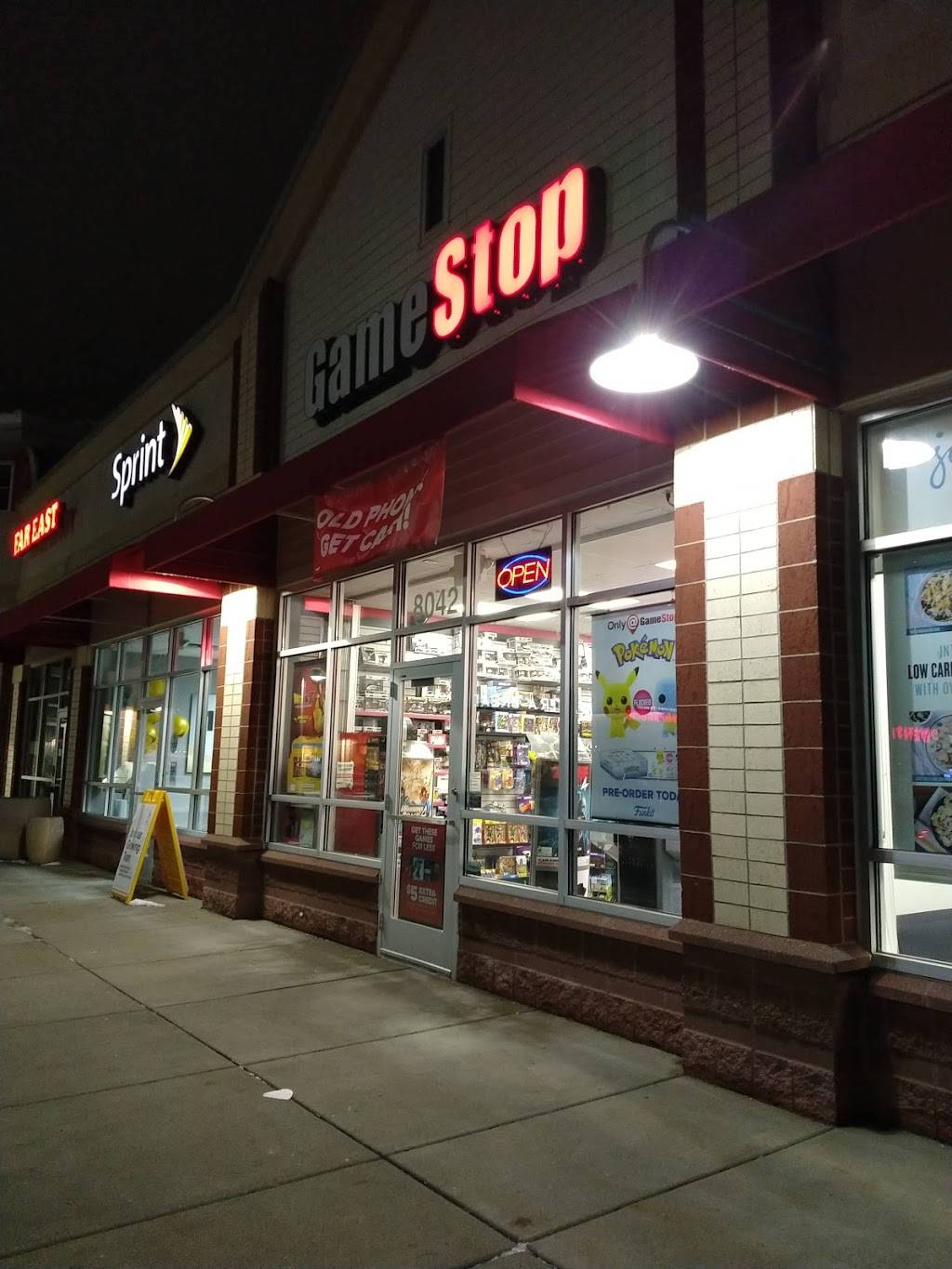 GameStop | 8042 Old Carriage Ct, Shakopee, MN 55379, USA | Phone: (952) 496-3069