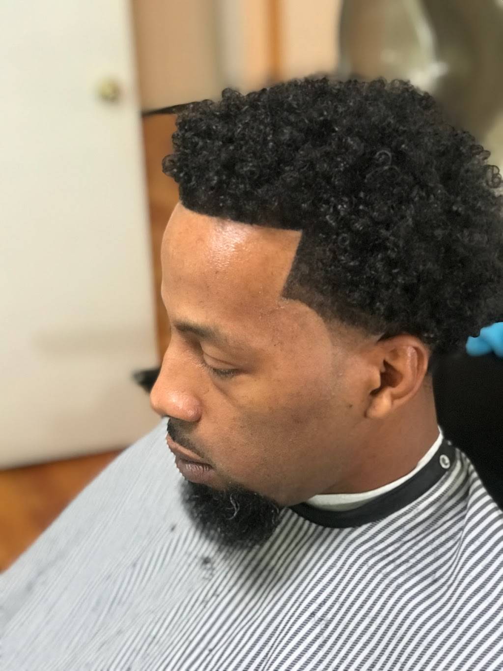 Fat’s Barbershop | 2951 Patterson Rd, Florissant, MO 63031, USA | Phone: (314) 552-1142