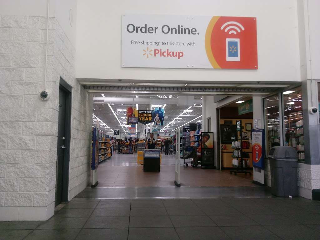 Shopping at Walmart Supercenter on Osceola Pkwy in Kissimmee, Florida -  Store 2881 