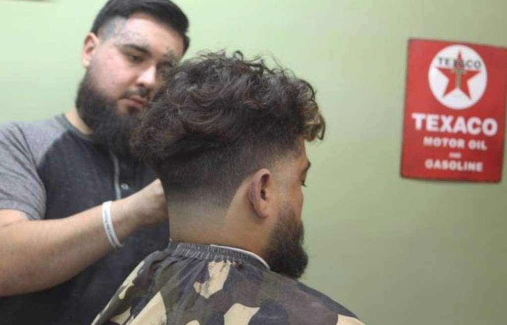 Nuevo Estilo Barber Shoppe | 1118 W Hildebrand Ave, San Antonio, TX 78201, USA | Phone: (210) 636-3383