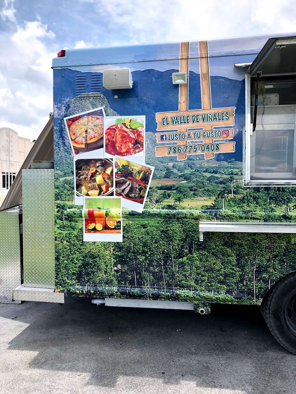 Food truck el valle de viñales | NW 135th Ave, Miami, FL 33182 | Phone: (786) 775-0408