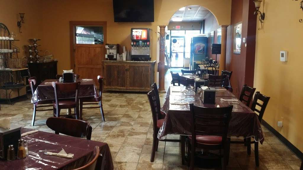 Lucias Pizza & Restaurant | 176 US-202, Ringoes, NJ 08551, USA | Phone: (908) 824-7077