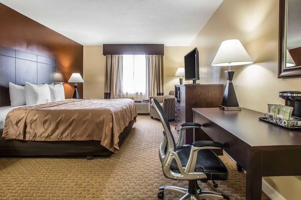 Quality Inn OHare Airport | 3801 Mannheim Rd, Schiller Park, IL 60176, USA | Phone: (847) 678-0670