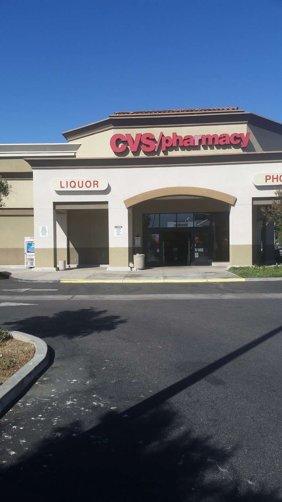 CVS | 22968 Victory Blvd, Woodland Hills, CA 91367 | Phone: (818) 887-7350