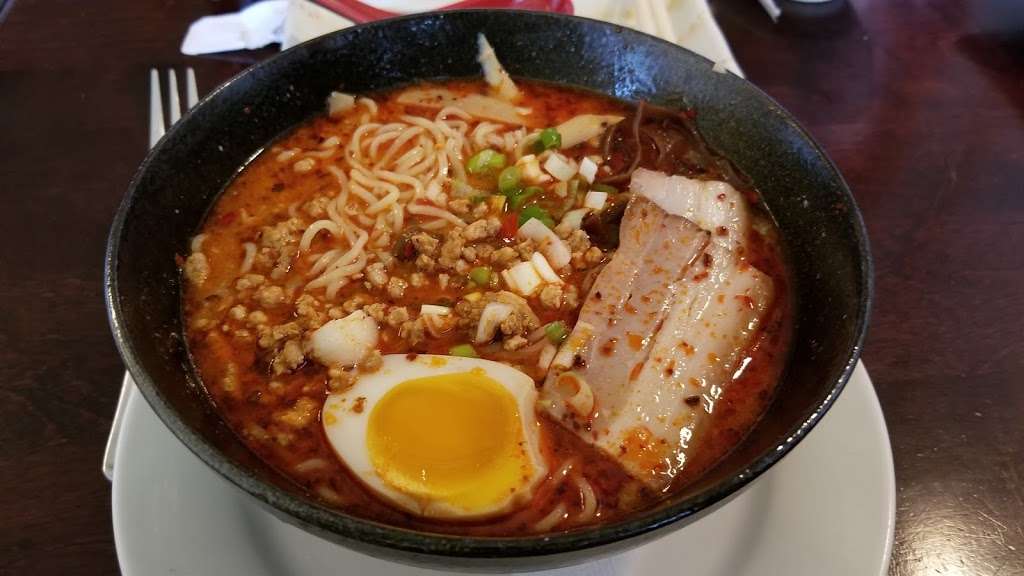 Tanpopo Ramen & Sushi Restaurant | 5191 S 108th St, Hales Corners, WI 53130, USA | Phone: (414) 525-2266