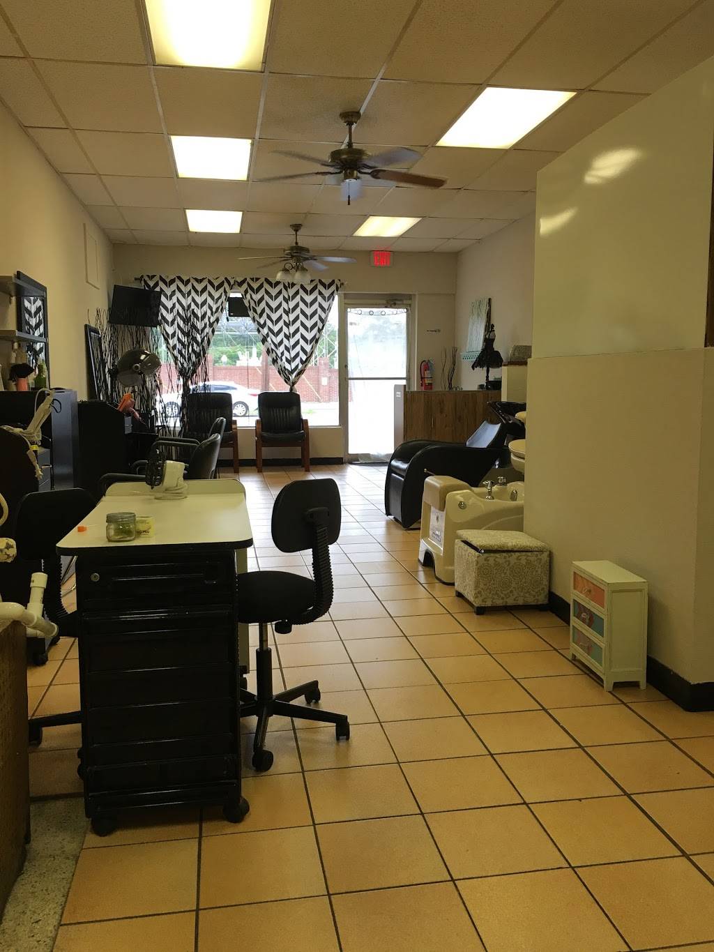 Arleen Conty Hair Salon | 3409 Conway Gardens Rd, Orlando, FL 32806, USA | Phone: (787) 642-8906