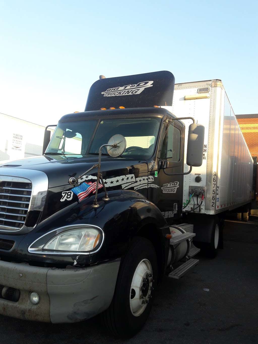 Big T & D Air Freight Trucking | 25 Griffin Way, Chelsea, MA 02150, USA | Phone: (617) 884-9999