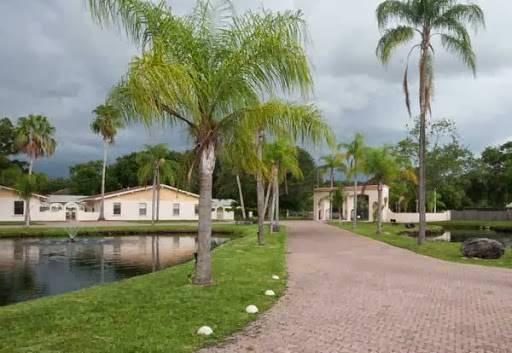 The Villas of Casa Celeste - Assisted Living Facility | 9225 82nd Ave, Seminole, FL 33777, USA | Phone: (727) 397-7272
