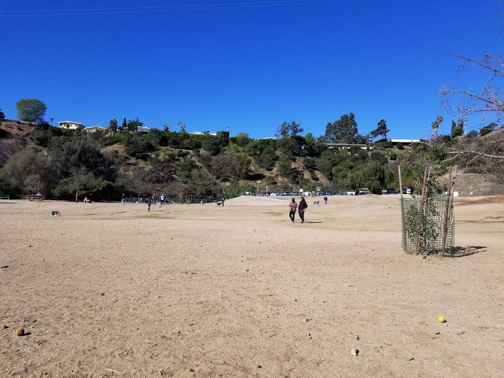 Laurel Canyon Dog Park | 8260 Mulholland Dr, Los Angeles, CA 90046, USA | Phone: (818) 766-8445