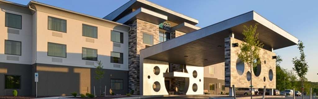 Holiday Inn Express & Suites Shippensburg | 120 Walnut Bottom Rd, Shippensburg, PA 17257, USA | Phone: (717) 532-1100