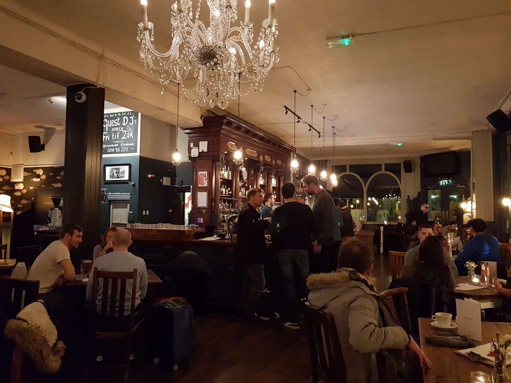 The Masons Arms | 665 Harrow Rd, London NW10 5NU, UK | Phone: 020 8960 2278