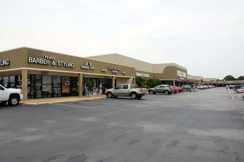 El Dorado Shopping Center | 570 El Dorado Blvd, Webster, TX 77598, USA | Phone: (832) 735-6114