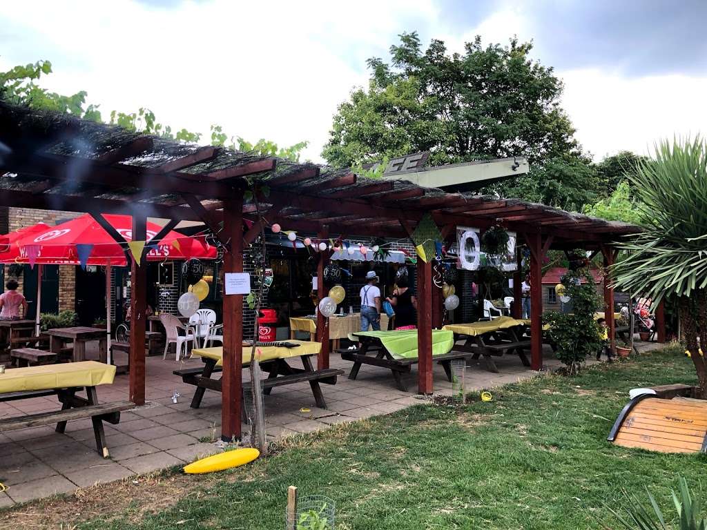 Markfield Park Cafe | Markfield Rd, London N15 4RB, UK | Phone: 020 8809 0901