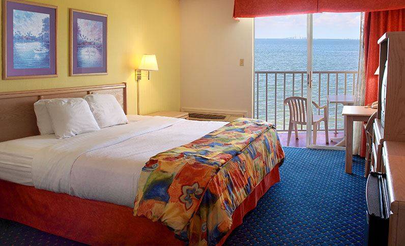 Magnuson Hotel Marina Cove | 6800 Sunshine Skyway Ln S, St. Petersburg, FL 33711, USA | Phone: (727) 867-1151