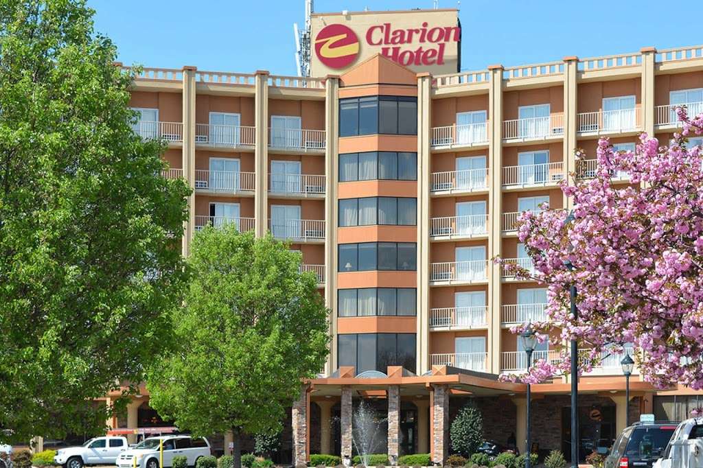 Clarion Hotel Philadelphia International Airport | 76 Industrial Hwy, Essington, PA 19029, USA | Phone: (610) 521-9600
