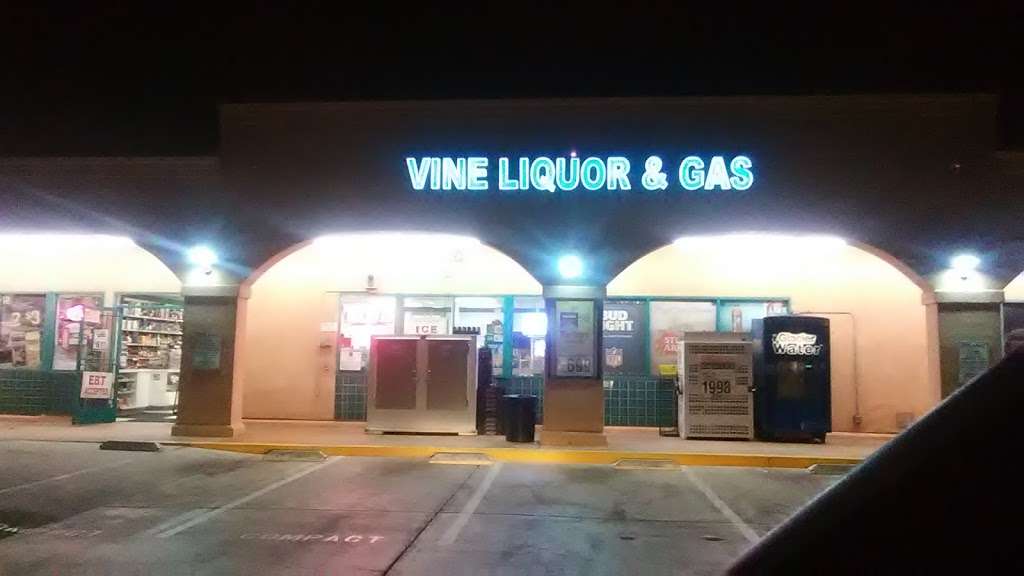 Vine Liquor & Gas | 9716 Los Coches Rd, Lakeside, CA 92040, USA | Phone: (619) 443-5393