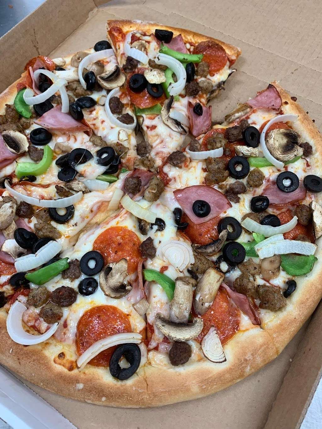 Pizza Loca | 9792 Laurel Canyon Blvd, Pacoima, CA 91331, USA | Phone: (818) 200-0940