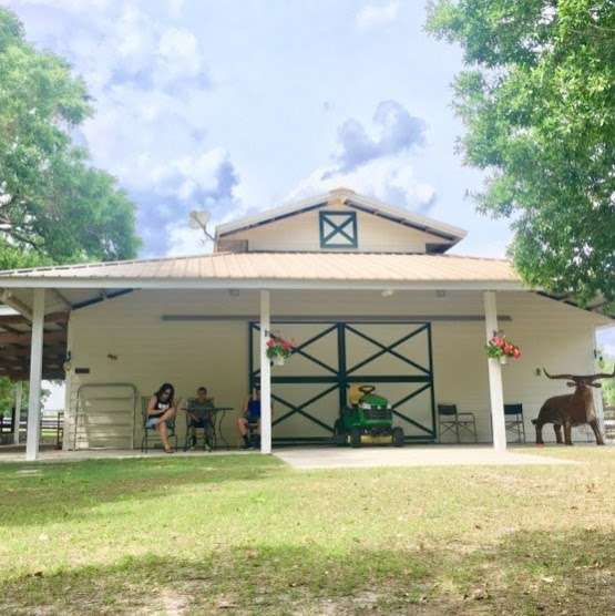 Two Grooms Farm | 25519 Arundel Way, Sorrento, FL 32776, USA | Phone: (407) 500-6635